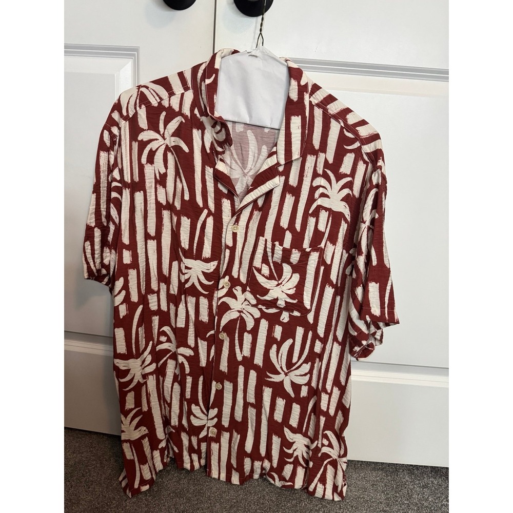 Old Navy Mens XXL Short Sleeve Button Up Shirt Maroon White Tropical Palm Tree